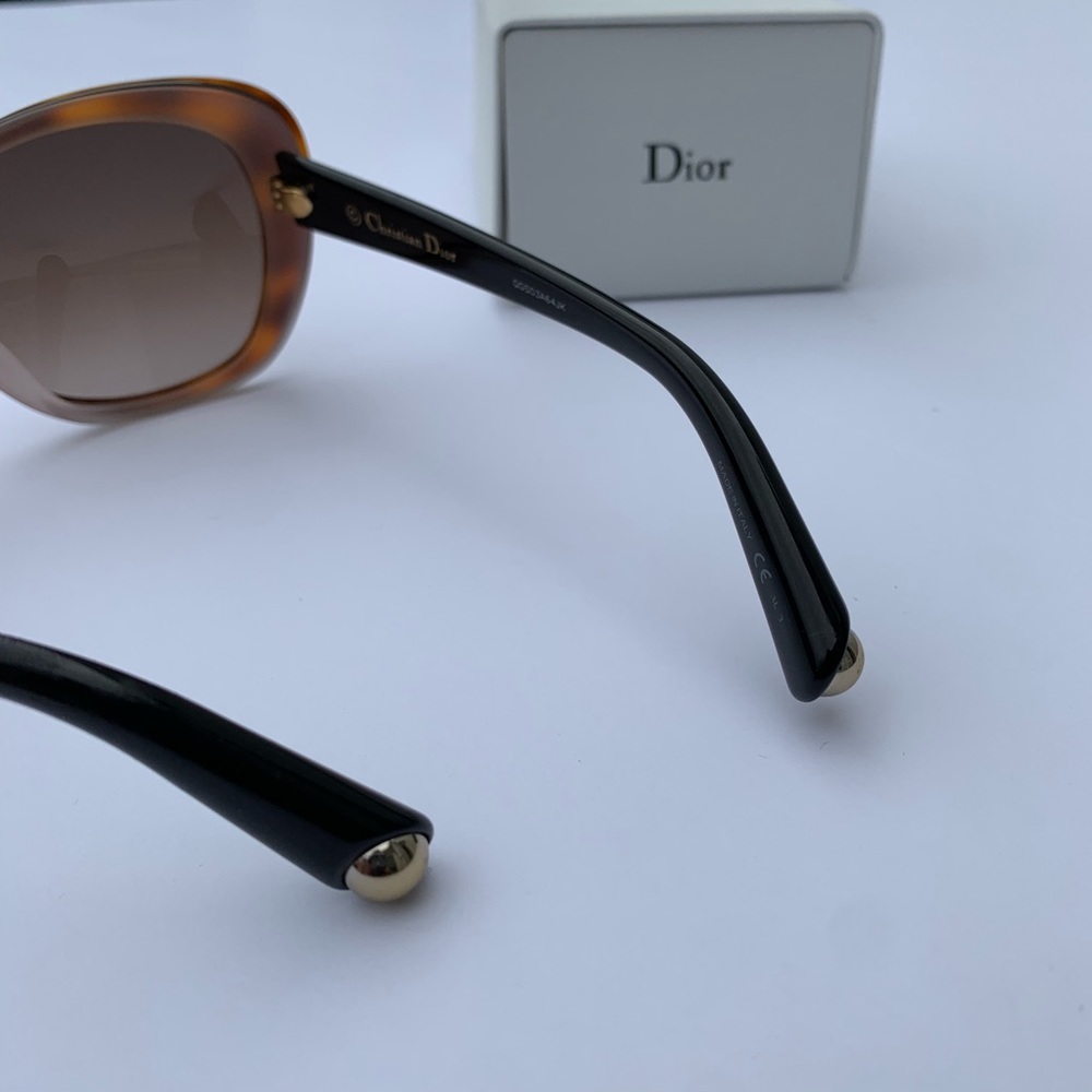 🆕Dior Promesses Sunglasses - Picture 8 of 8
